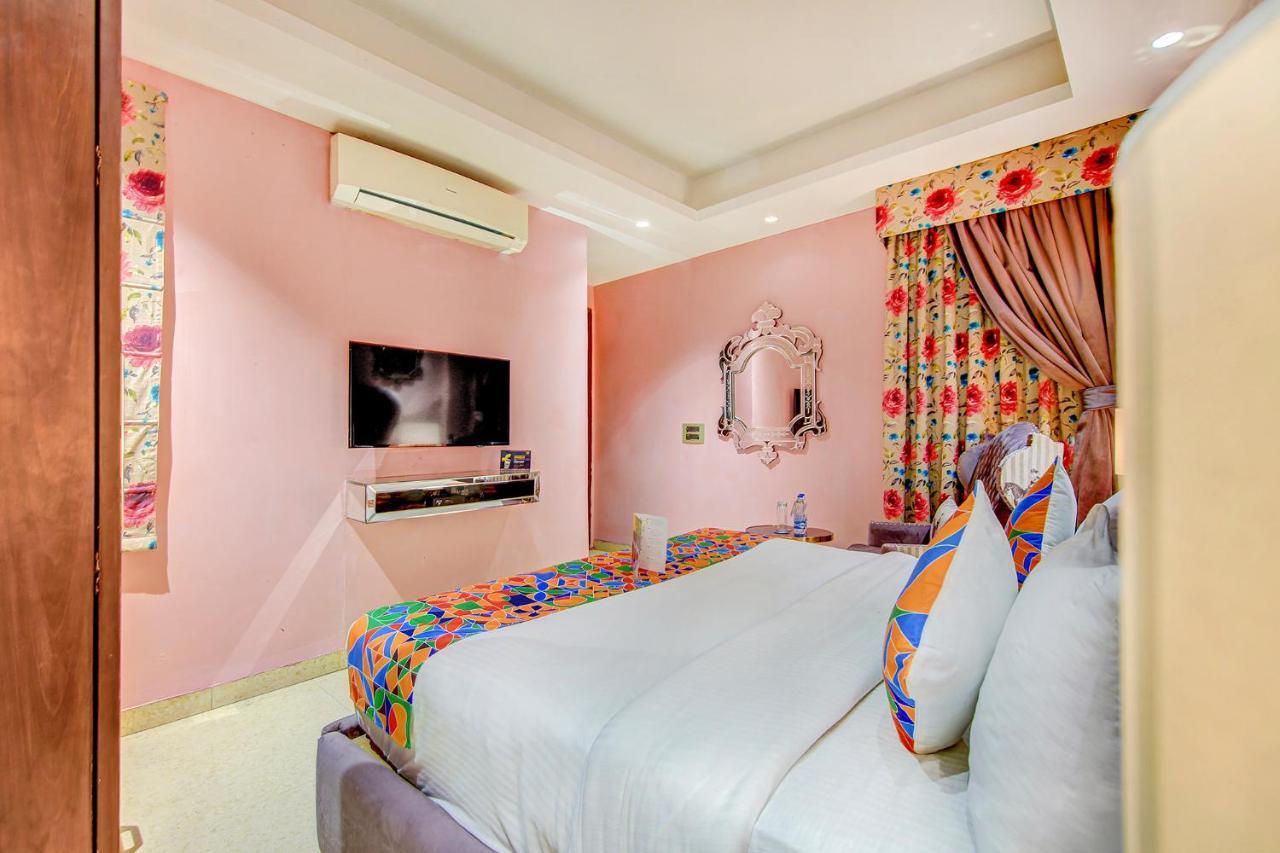 Fabhotel Cotts Villa Vasant Kunj นิวเดลี ภายนอก รูปภาพ